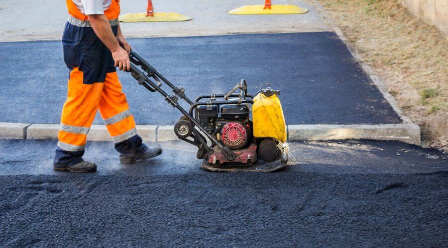 Professional gutter cleaning in Lewisville, MN
